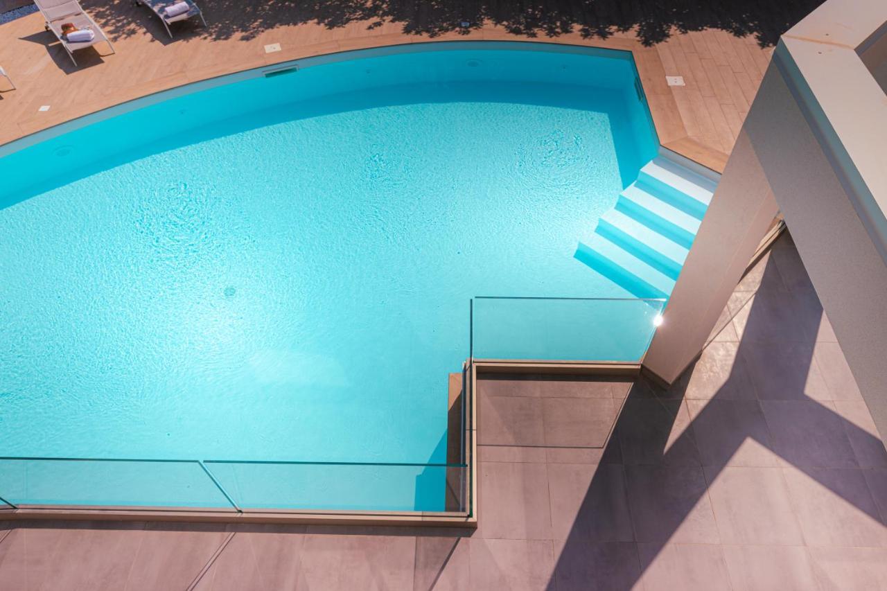 Gelso Bianco Apartments 캄포펠리체 디 로첼라 외부 사진