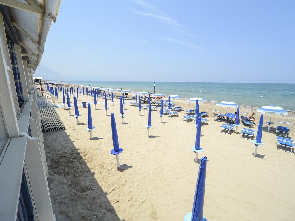 Gelso Bianco Apartments 캄포펠리체 디 로첼라 외부 사진