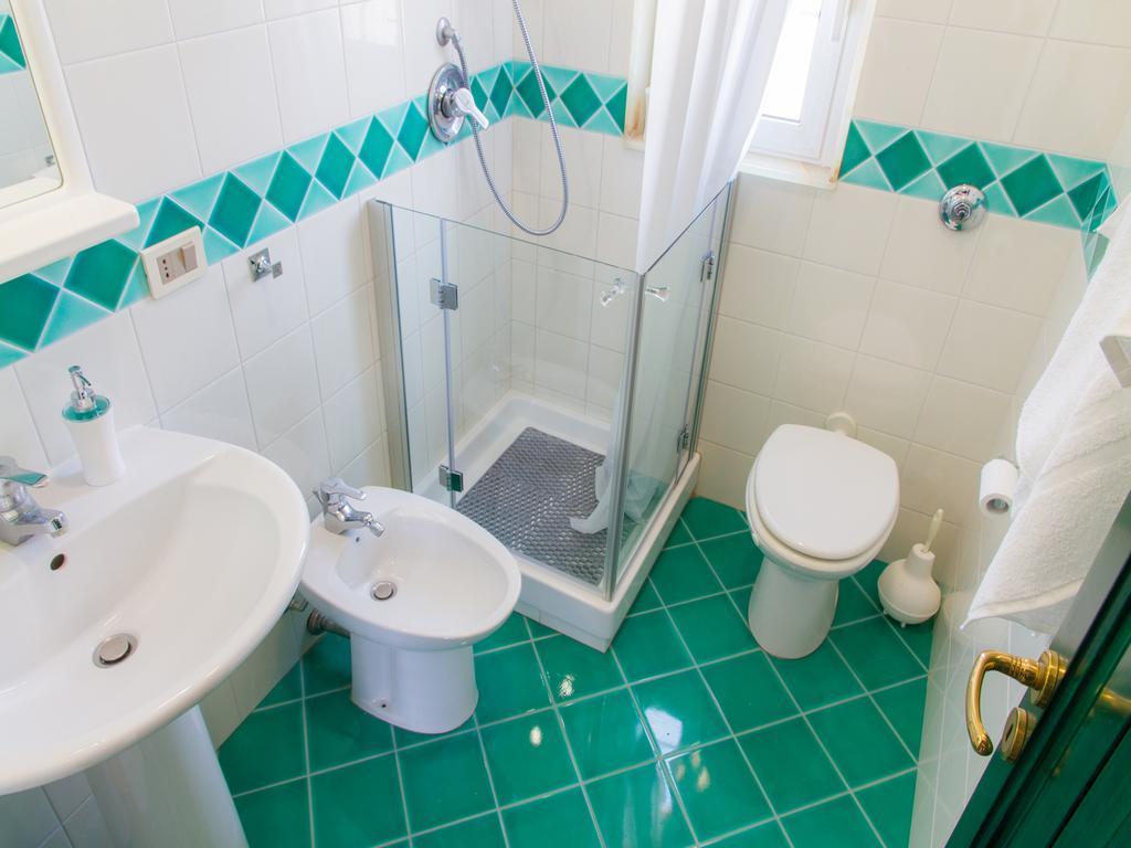 Gelso Bianco Apartments 캄포펠리체 디 로첼라 외부 사진